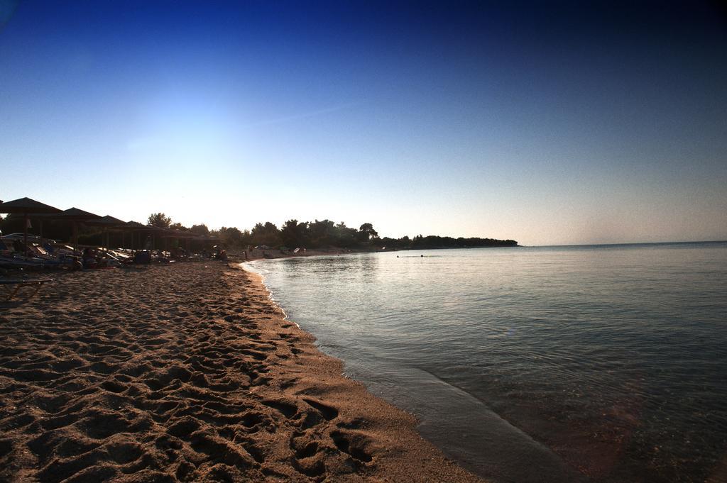 Villa Pefkohori Buitenkant foto